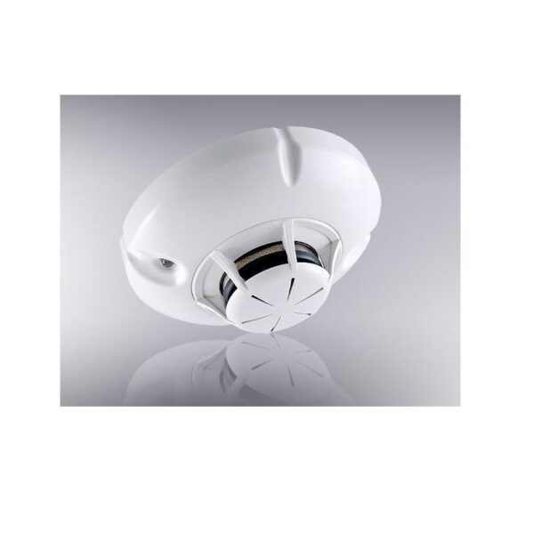 Combined optical smoke and rate of rise heat detector, isolatorincluded,